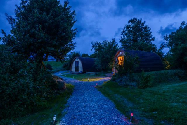 Hotel Farmyard Lane Glamping à Killarney Extérieur photo